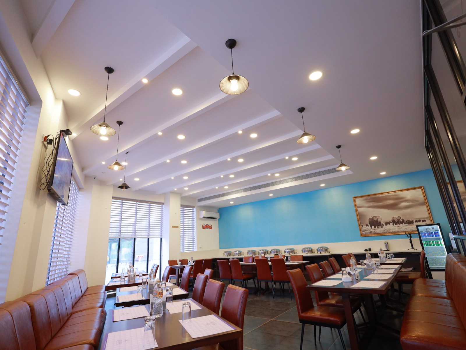 Multi Cuisine restaurant at Best Hotels in Kochi For Family