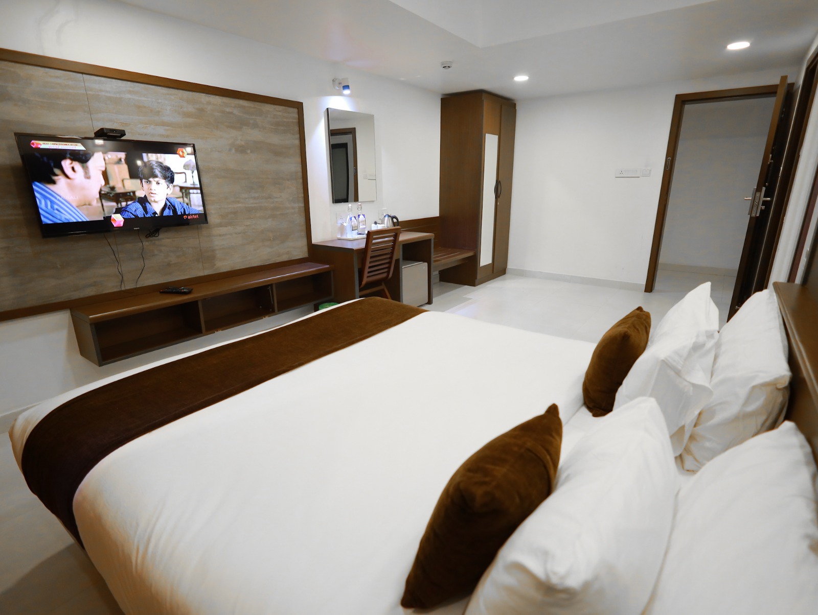 Suite Room at  Business Hotels in Kochi